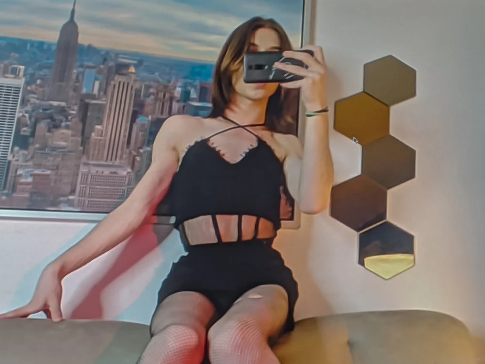 _eva__pleasure_ is No.17 on Hottest Cam Models Online Right Now (2026-10-04 09:30 UTC)