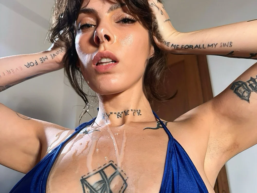 No.57 on Top Cam Girls Hot Right Now — GennaJames — 2026-06-10 23:21 UTC