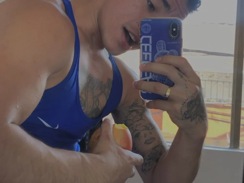 No.12 on Cam Models Making a Comeback — GilberMxx — 2026-06-23 21:45 UTC