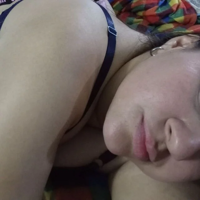 glorialove21 is No.46 on Top Cam2Cam Sex Models Online Today (2026-07-15 02:15 UTC)