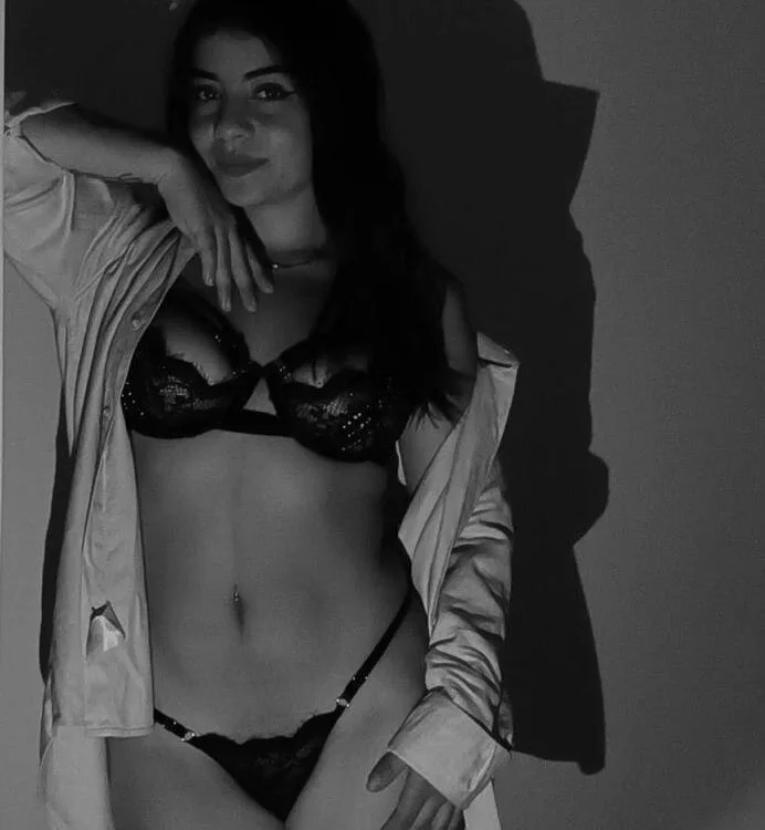 hannacruzsjr is No.38 on Cam Models Making a Comeback (2026-08-05 23:16 UTC)