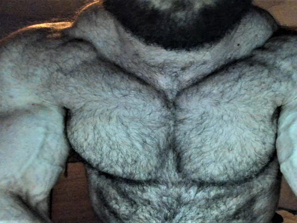 Hugealphabeast is No.47 on Most Reliable Cam2Cam Sex Models Today (2026-07-14 20:00 UTC)