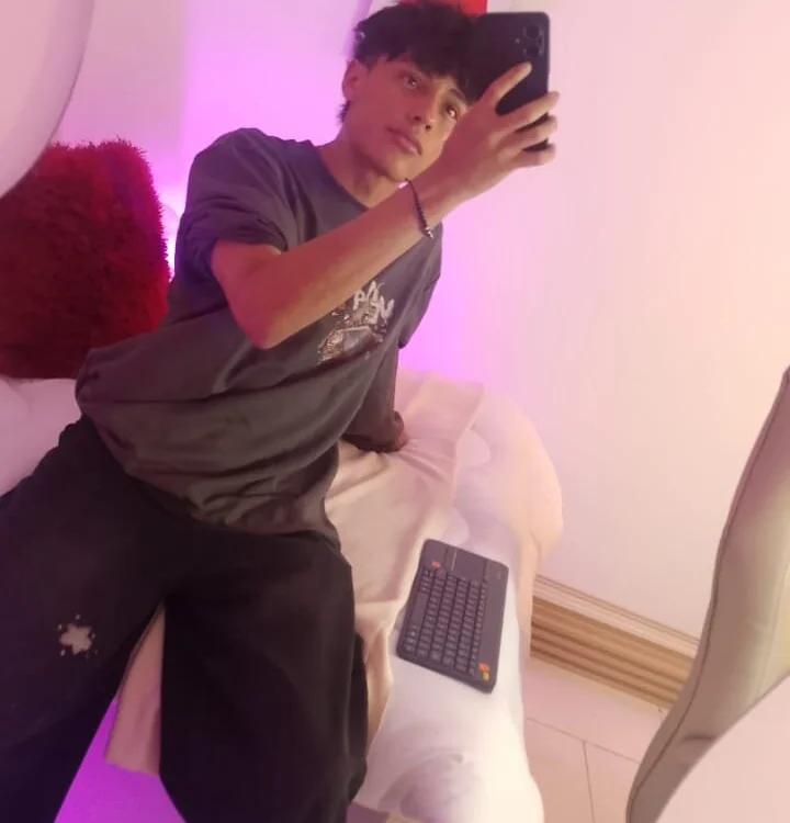 Im_Tian_ is No.14 on Rising Cam Models Today (2026-10-27 23:00 UTC)