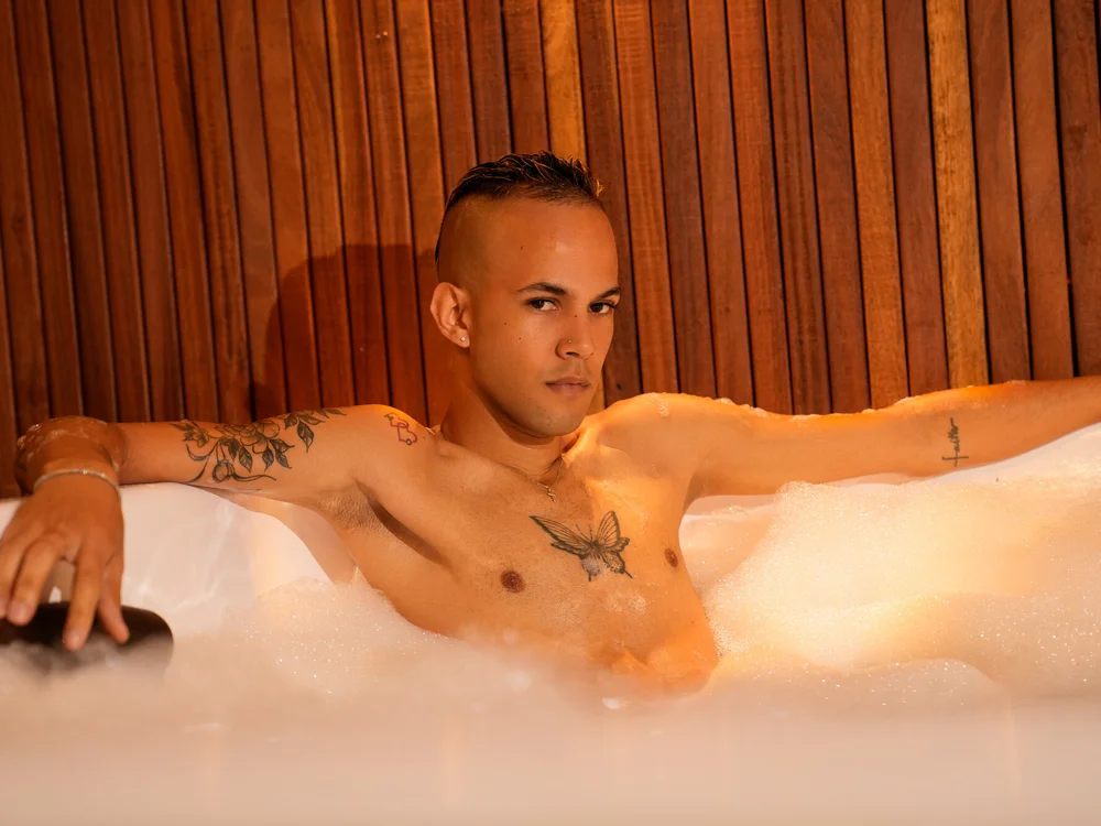 Jeremmy_Love is No.41 on Cam2Cam Sex Models Making a Comeback Today (2026-07-24 13:46 UTC)