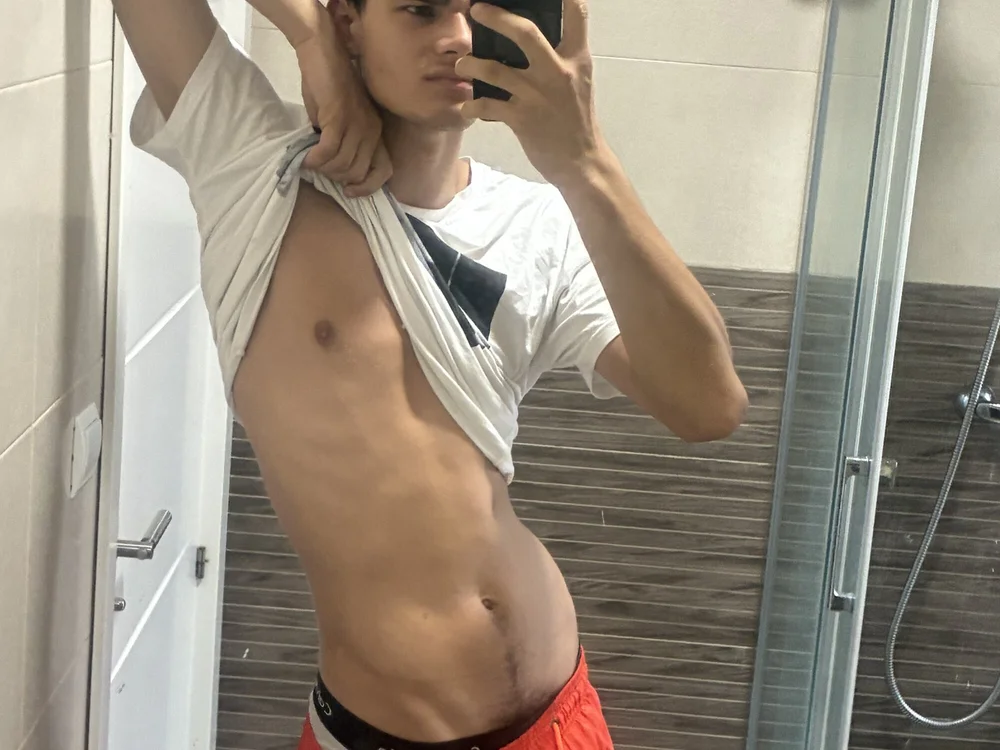 Jgucfubcd is No.1 on Hottest Cam Models Online Right Now (2026-09-19 23:00 UTC)