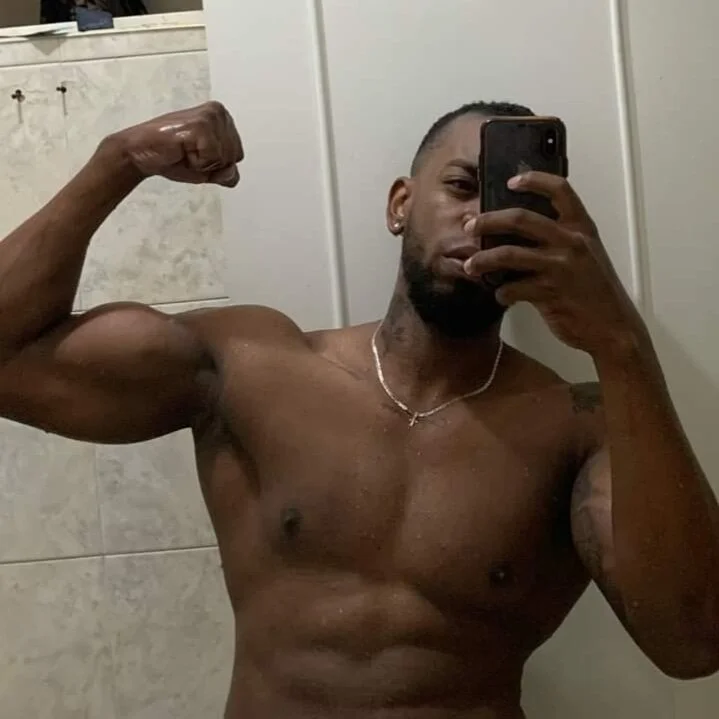 leandrohurtado69 is No.37 on Rising Cam Models Today (2026-10-04 23:30 UTC)