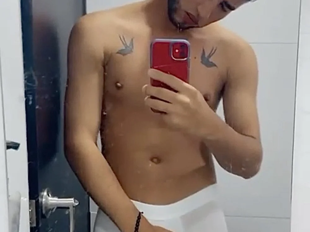 liam_bronw is No.8 on Hottest Cam Models Online Right Now (2026-06-30 23:00 UTC)