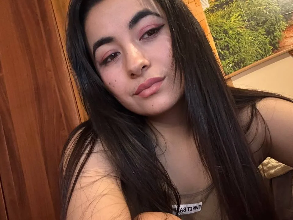 _littleangie_ is No.30 on Hottest Cam Models Online Right Now (2026-09-03 04:16 UTC)