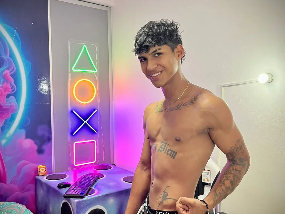 luka_big18 is No.61 on Top Cam2Cam Sex Models Most Reliable Today (2026-07-07 10:00 UTC)