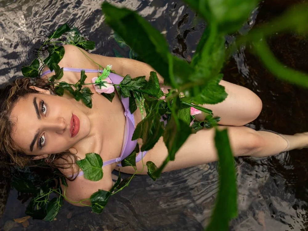 No.4 on Top Cam2Cam Sex Models Making a Comeback Today — mariiahneedles — 2026-06-23 22:46 UTC