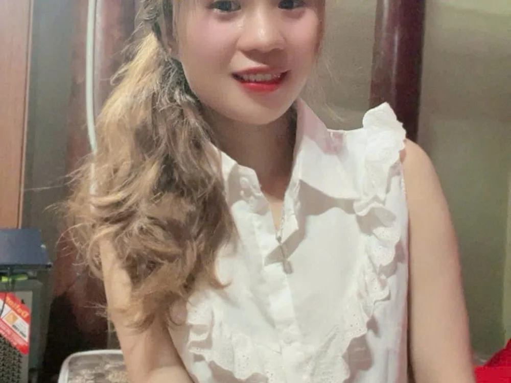 Minh-chau- is No.21 on Most Frequent Cam Streamers Today (2026-08-10 22:46 UTC)
