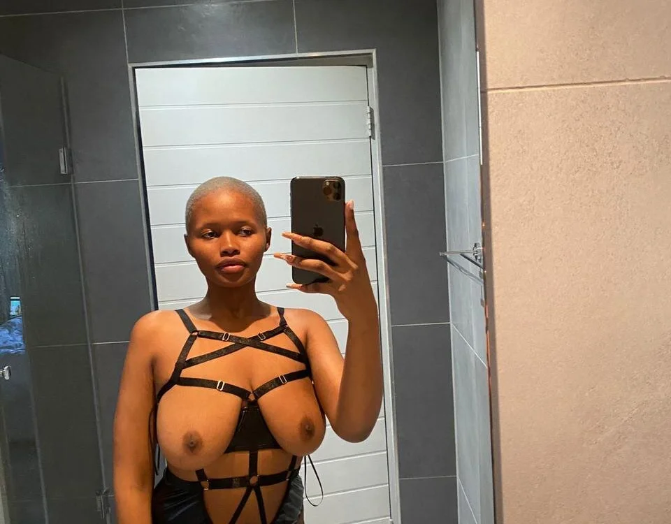 Neelo-Smith is No.40 on Top Cam2Cam Sex Models Hot Right Now (2026-07-05 10:30 UTC)