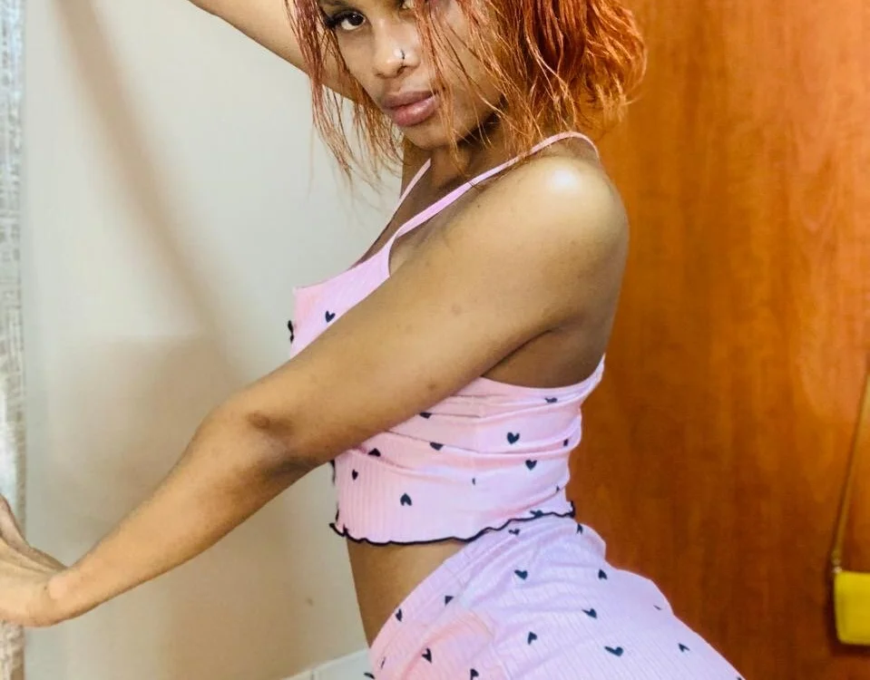 NiqiiRavenous is No.34 on Hottest Cam Models Online Right Now (2026-09-28 23:15 UTC)