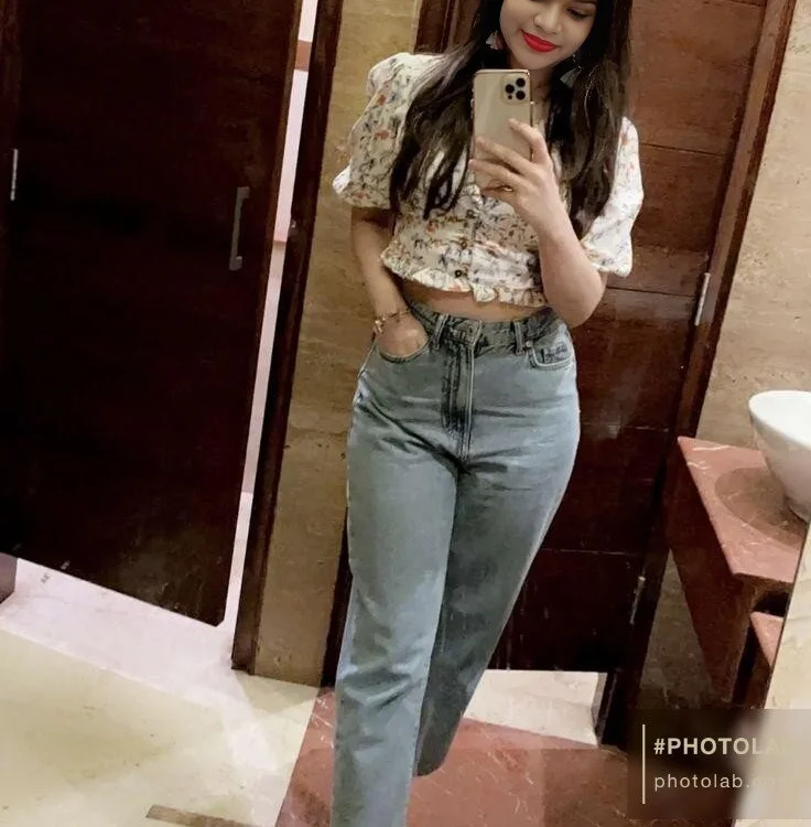 No.47 on Top Cam2Cam Sex Models by Peak Viewers Today — NOOR__MALIKA — 2026-06-23 21:45 UTC