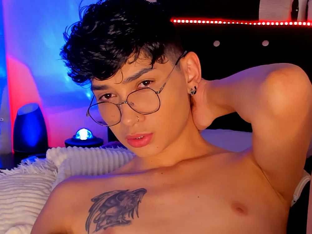 Nutt__Foxx is No.22 on Top Cam Models Online Now (2026-10-03 04:00 UTC)