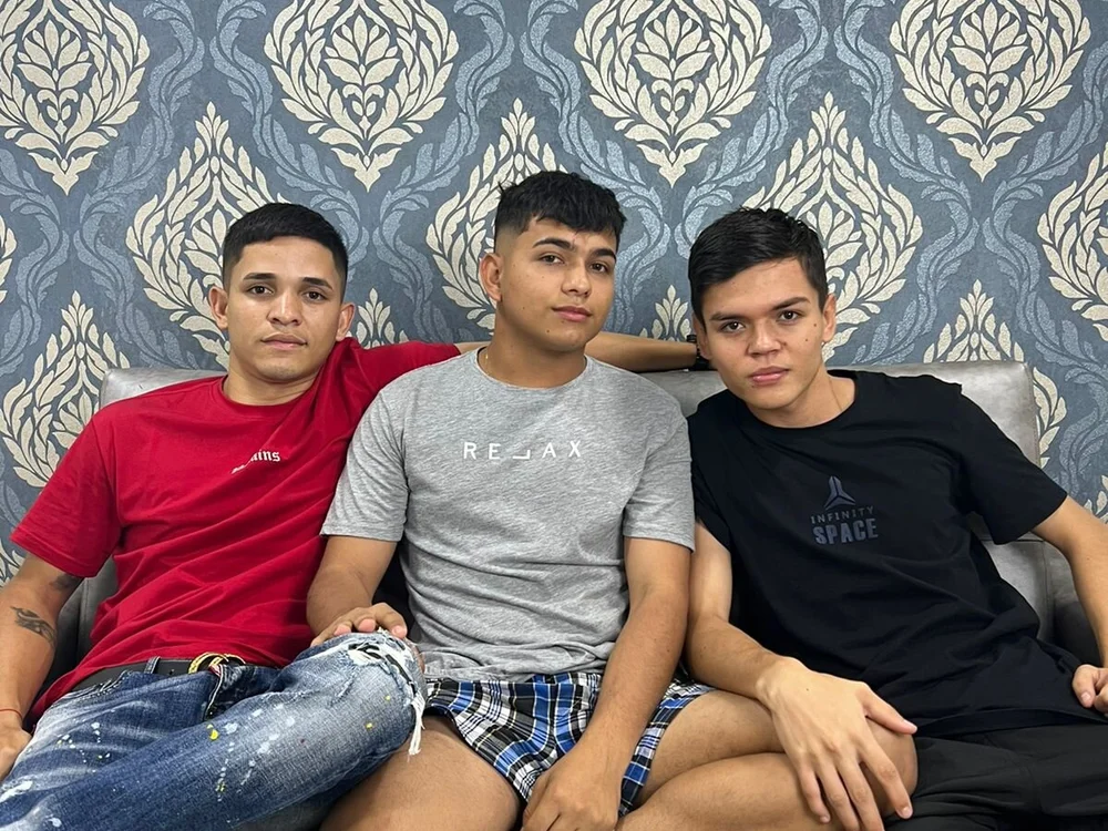 No.20 on Hottest Cam Models Online Right Now — pelusos_mens — 2026-06-22 23:45 UTC
