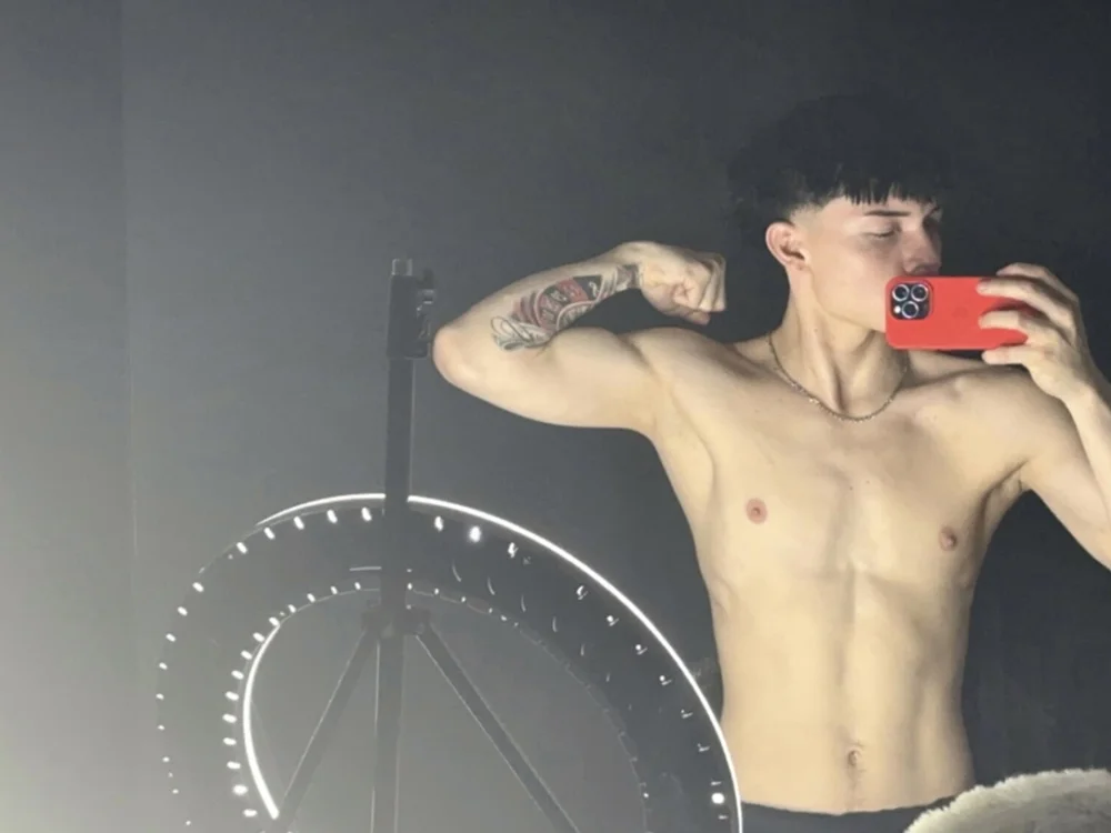 pretur_cruba1 is No.11 on Hottest Cam Models Online Right Now (2026-07-26 23:46 UTC)