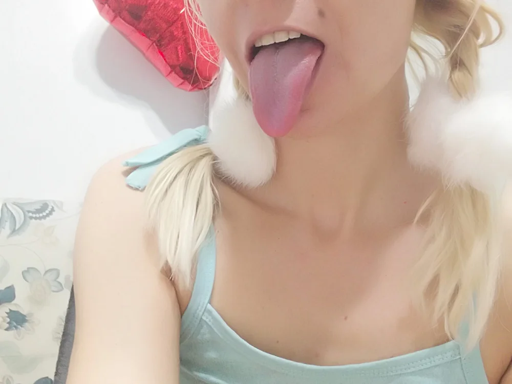 raisawetsx is No.33 on Hottest Cam Models Online Right Now (2026-08-11 12:31 UTC)
