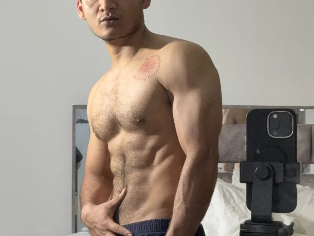 _reiner is No.32 on Top Cam Models Online Now (2026-08-19 02:45 UTC)