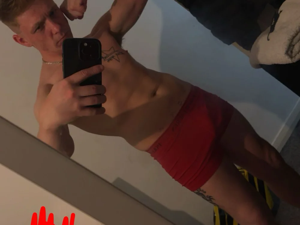 Rileychavv is No.14 on Hottest Cam Models Online Right Now (2026-07-24 23:46 UTC)