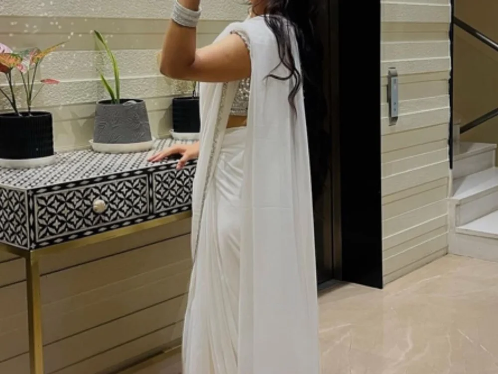 No.38 on Top Cam2Cam Sex Models Rising Today — Saloni-Tyagi — 2026-06-28 17:26 UTC