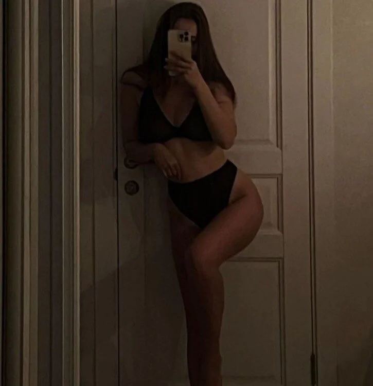 SexyCoupIe is No.13 on Hottest Cam Models Online Right Now (2026-09-16 23:45 UTC)