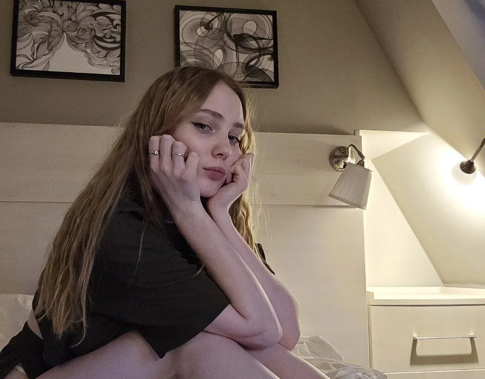 No.53 on Top Cam Girls Hot Right Now — SoniaScott — 2026-06-17 08:30 UTC
