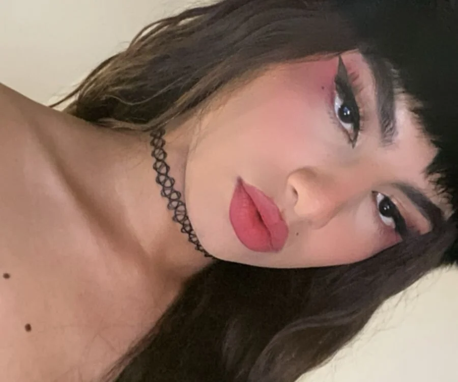 Sophia_Cambpell is No.9 on Hottest Cam Models Online Right Now (2026-08-08 23:01 UTC)