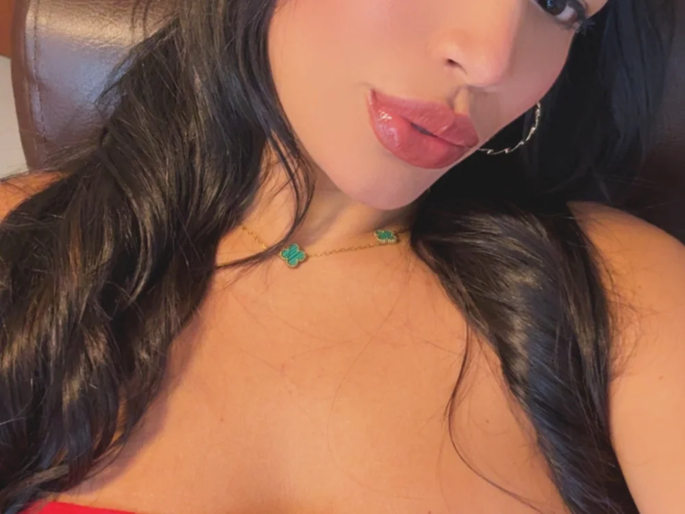 No.73 on Top Cam Girls Hot Right Now — SQUIRTINGQUEEN11 — 2026-06-13 03:30 UTC