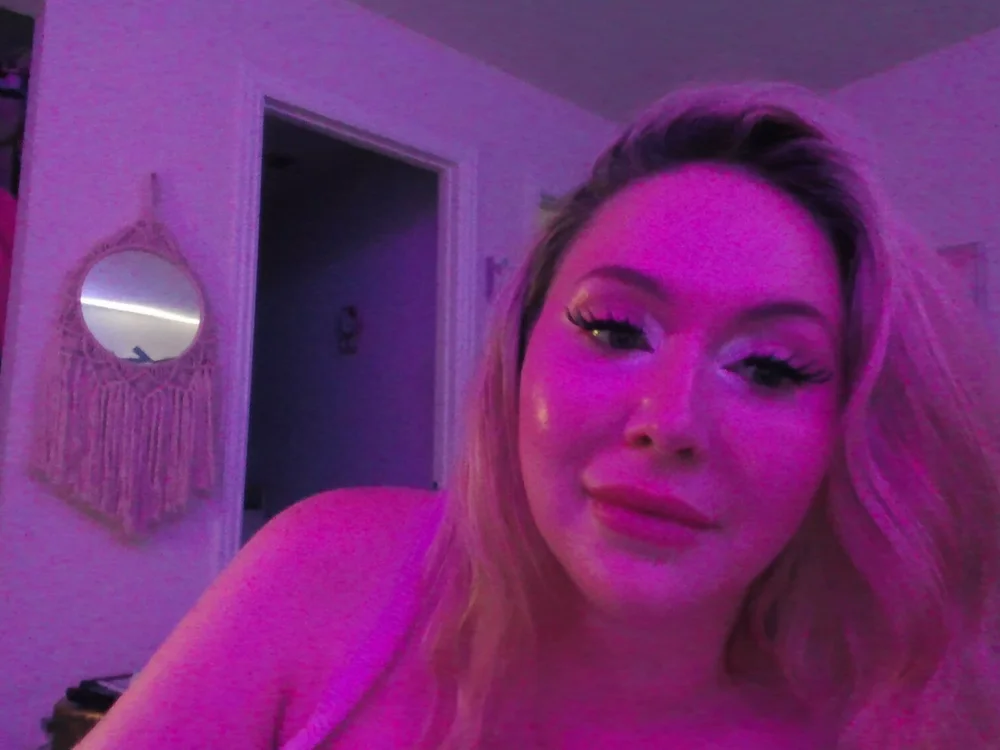 TheCougarNextDoor is No.77 on Top Cam2Cam Sex Models Most Consistent Today (2026-07-08 03:30 UTC)