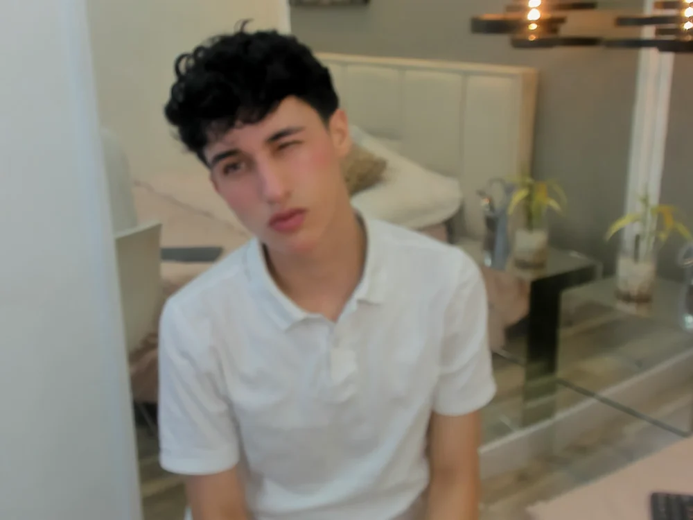 thom_ames is No.72 on Cam2Cam Sex Models Making a Comeback Today (2026-07-12 13:27 UTC)