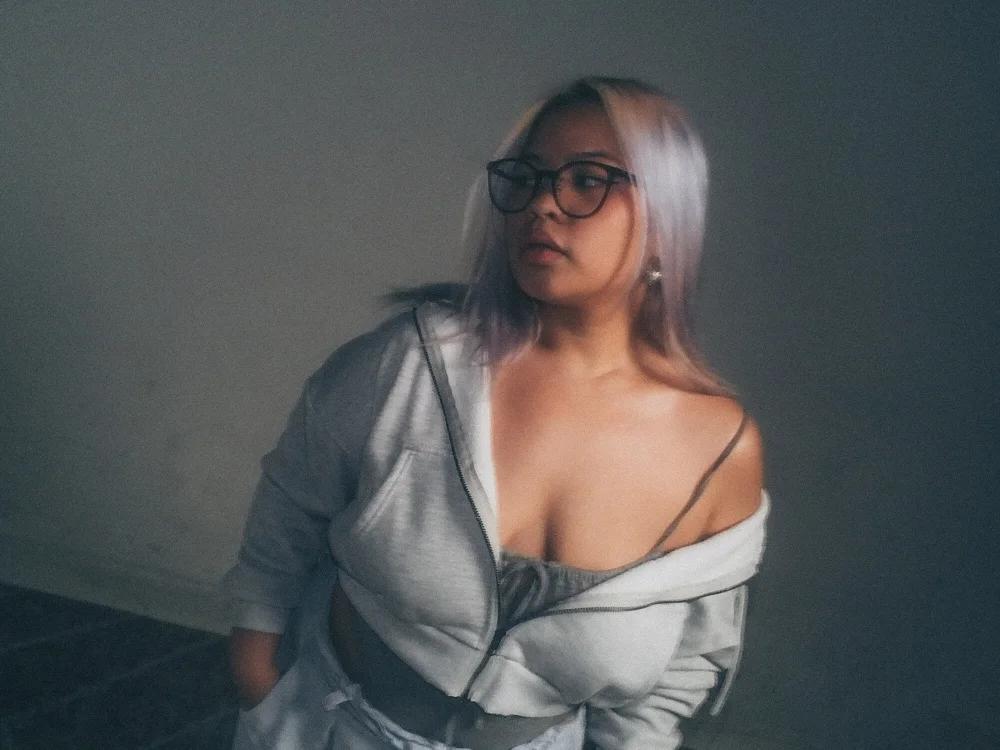 No.12 on Cam Models Making a Comeback — Tina_Slick — 2026-06-17 23:31 UTC