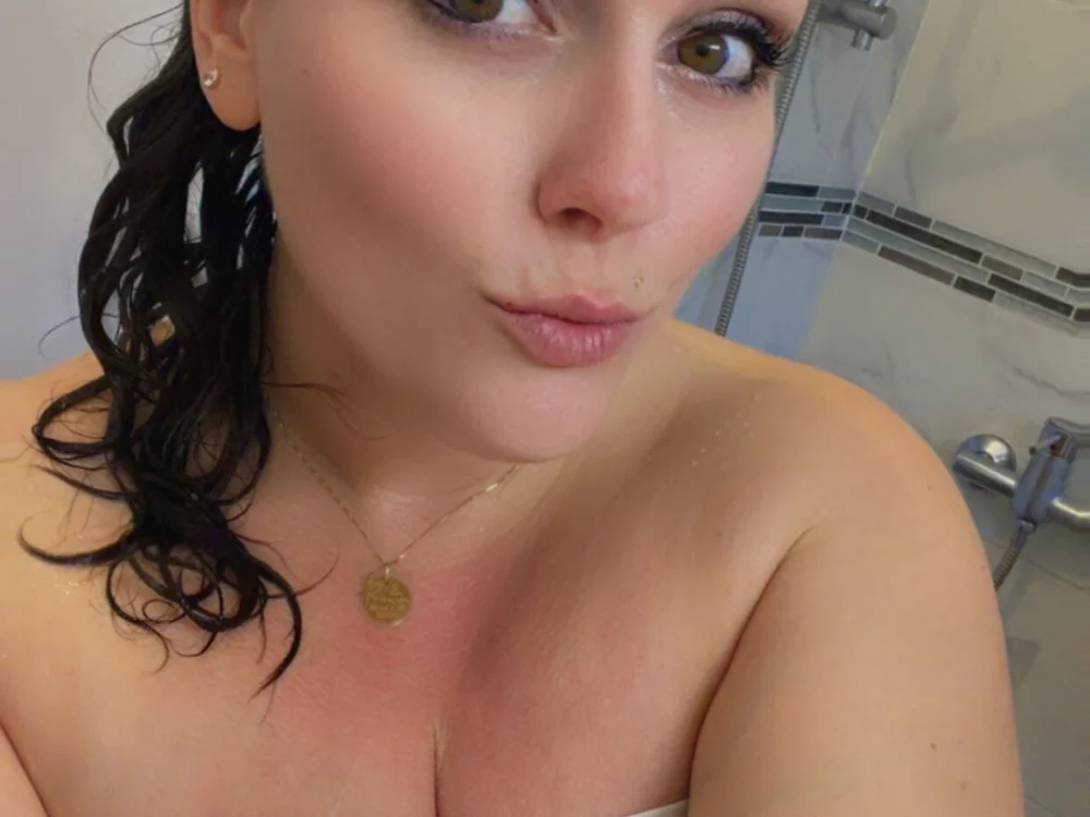 vagina02cam is No.76 on Top Cam2Cam Sex Models by Peak Viewers Today (2026-07-11 06:00 UTC)