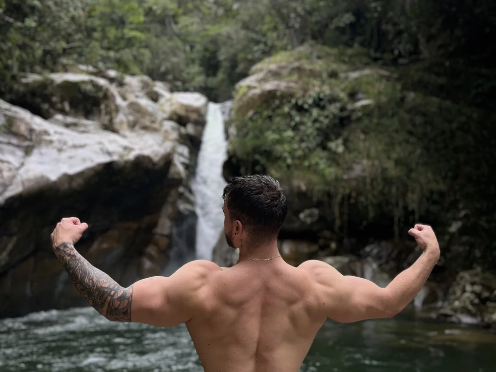 No.38 on Top Cam2Cam Sex Models Online Today — Valenthino_Salvatore — 2026-06-27 04:30 UTC