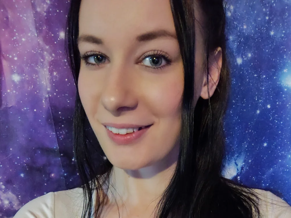 No.77 on Top Cam2Cam Sex Models Hot Right Now — VenomVixen — 2026-06-22 22:10 UTC