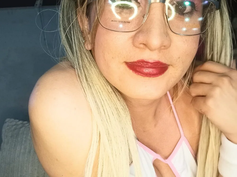 violl3tfoxx is No.68 on Cam2Cam Sex Models Making a Comeback Today (2026-07-23 21:46 UTC)