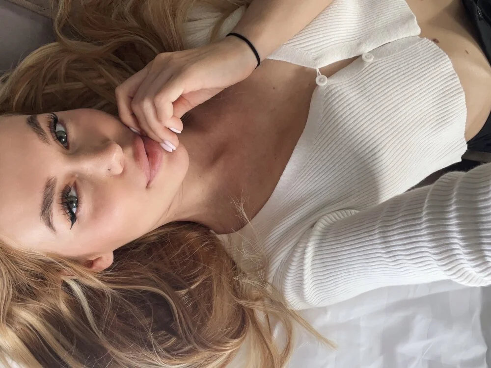 No.36 on Top Cam2Cam Sex Models Making a Comeback Today — xDinnax — 2026-06-23 21:45 UTC