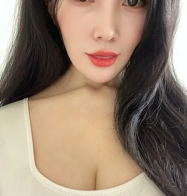 xiaotaotutu103 is No.75 on Top Flirt Cams Online Today (2026-07-17 01:46 UTC)