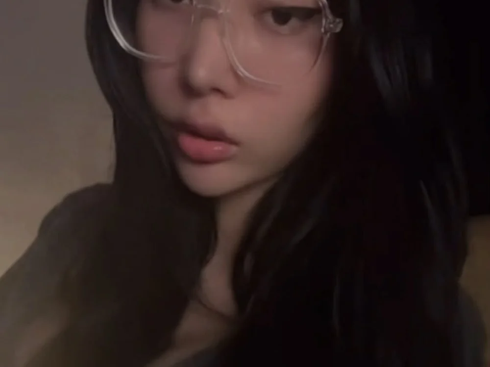 Yachiru is No.16 on Rising Cam Models Today (2026-07-01 22:45 UTC)