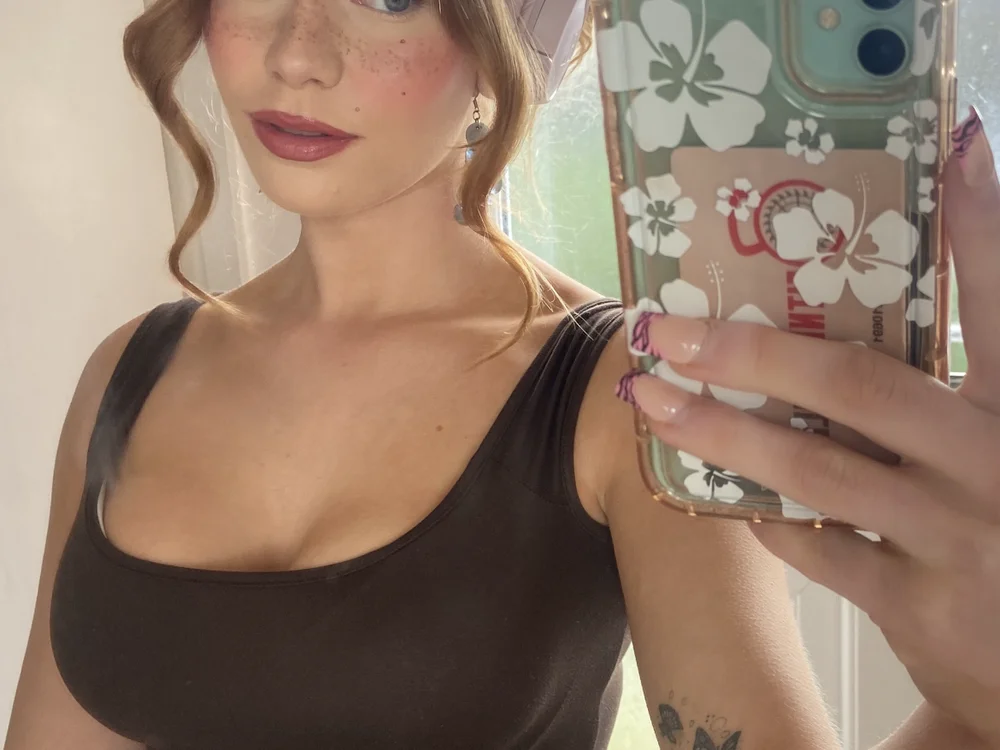 No.58 on Top Cam2Cam Sex Models Hot Right Now — Young_Lizzie — 2026-06-09 19:32 UTC