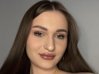 AileneArimas is No.37 on Cam Girls Making a Comeback Today (2026-07-26 16:15 UTC)