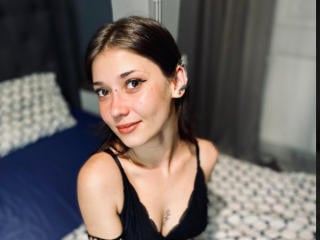 Alienfortwenty is No.16 on Most Frequent Cam Streamers Today (2026-10-06 23:45 UTC)
