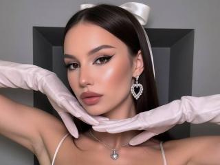 Amabel is No.35 on Cam Girls Making a Comeback Today (2026-07-22 14:46 UTC)