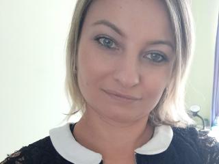 AngelaSamt is No.37 on Cam Models Making a Comeback (2026-09-03 18:46 UTC)