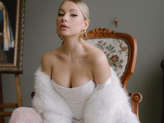 No.3 on Top Cam Girls Making a Comeback Today — CandiceDias — 2026-06-14 13:12 UTC