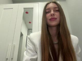 ErinMarrujo is No.18 on Cam Models Making a Comeback (2026-07-12 13:27 UTC)