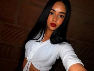 LunaSophiee is No.17 on Athletic Cams With the Longest Daily Streaks (2026-07-25 07:32 UTC)
